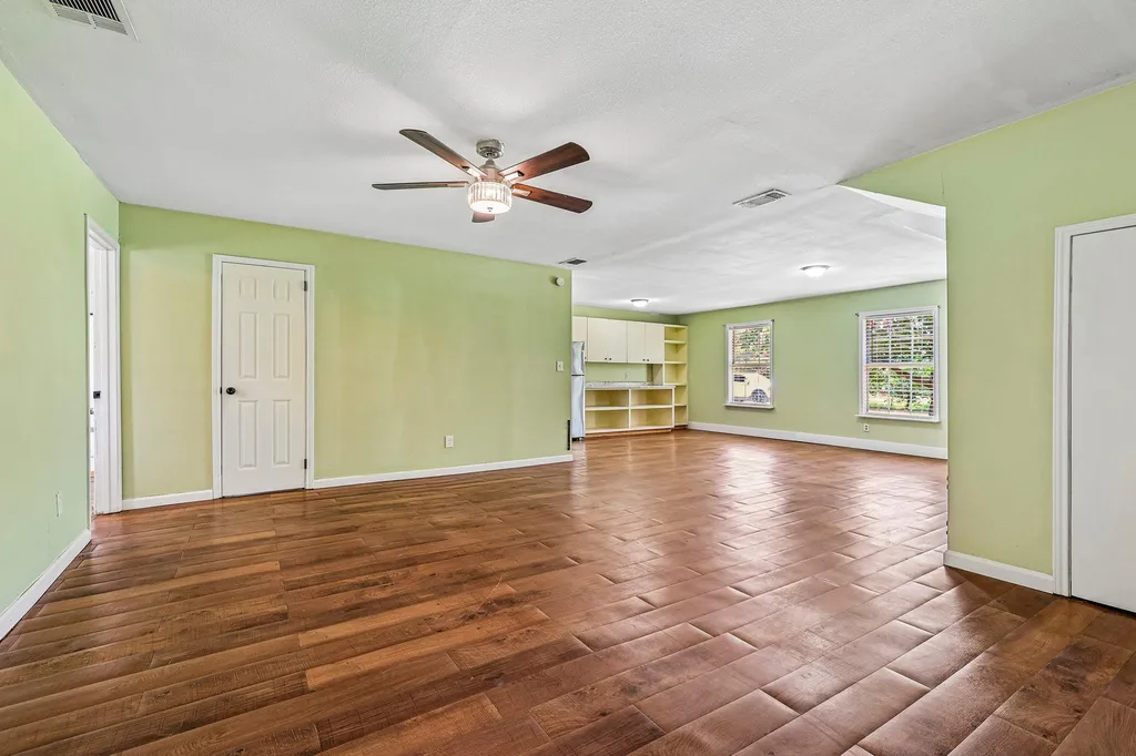 122 Dodd Preston Road Elgin TX 78621