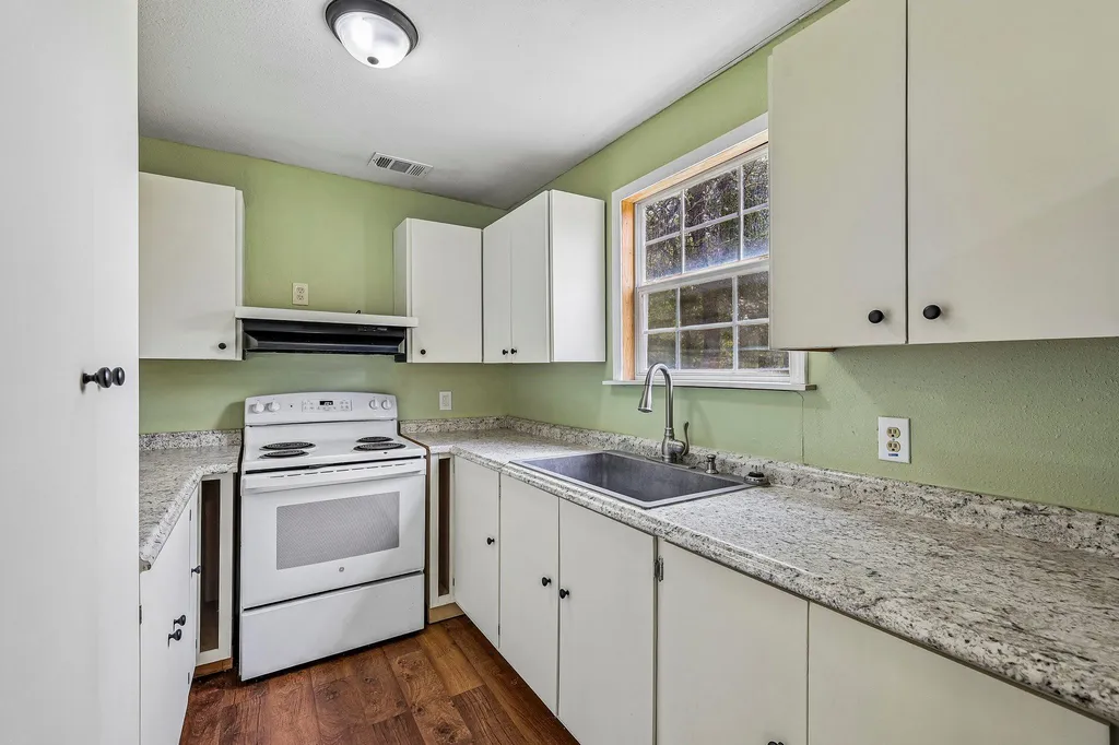122 Dodd Preston Road Elgin TX 78621