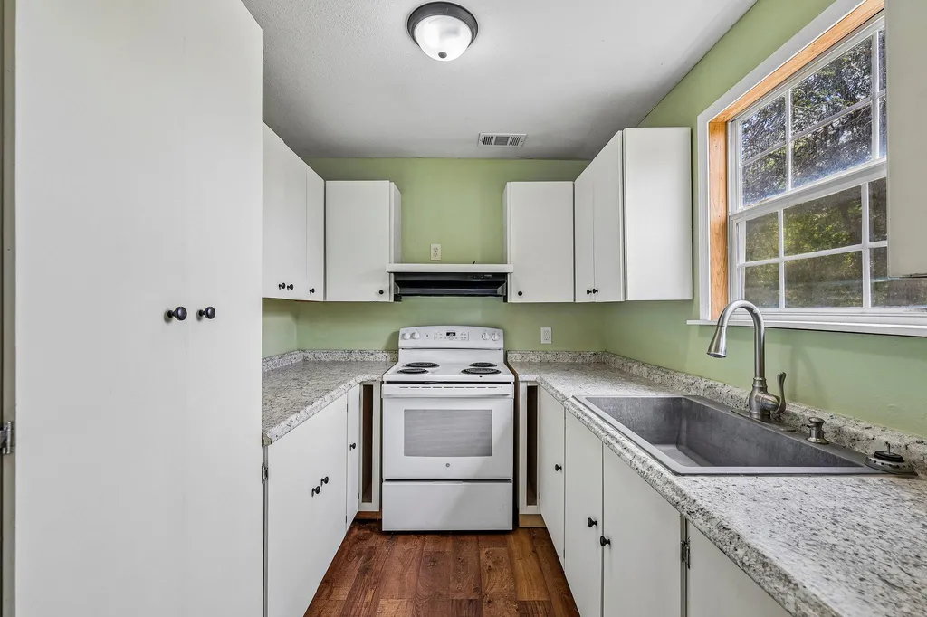 122 Dodd Preston Road Elgin TX 78621