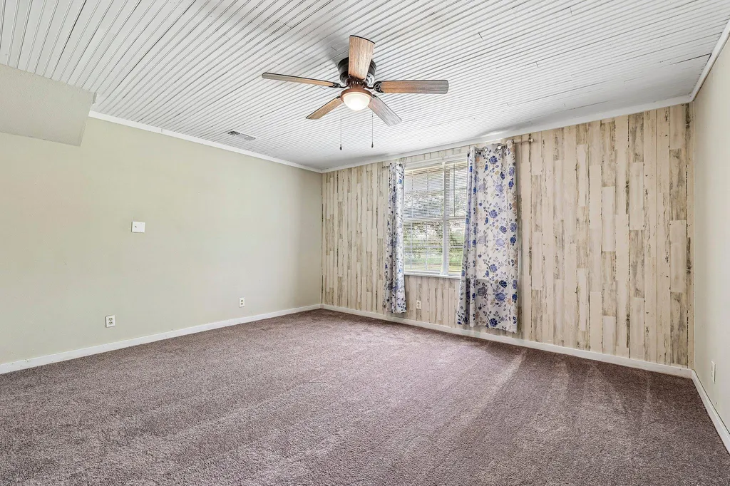 122 Dodd Preston Road Elgin TX 78621