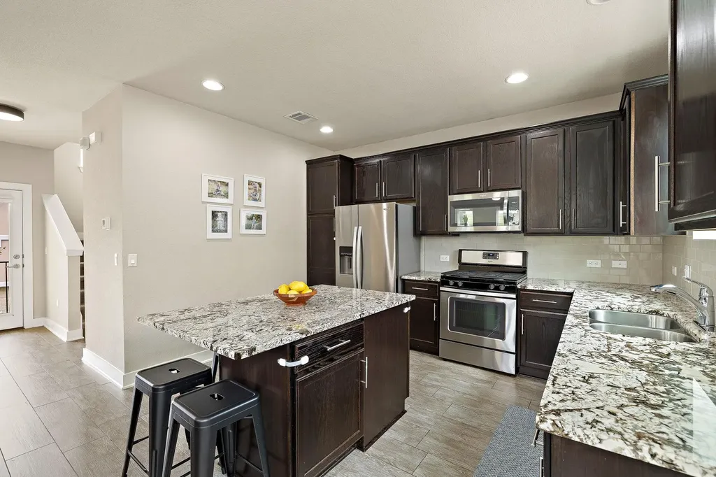 1913 Teagle Drive Austin TX 78741