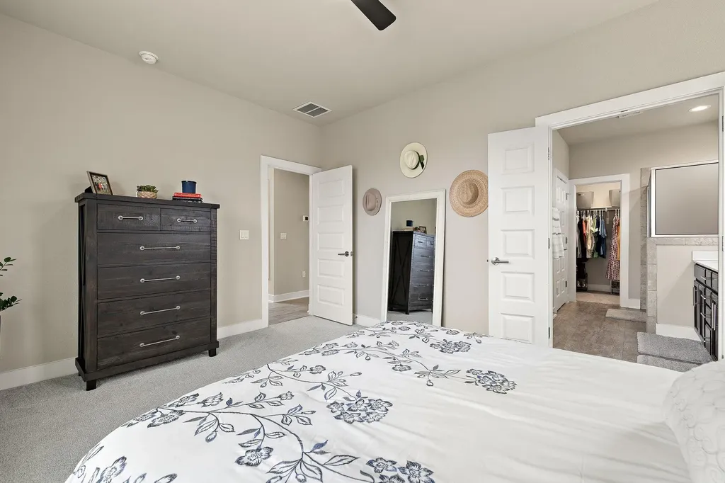 1913 Teagle Drive Austin TX 78741