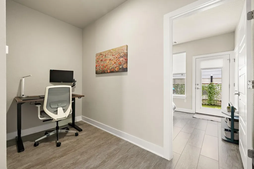 1913 Teagle Drive Austin TX 78741
