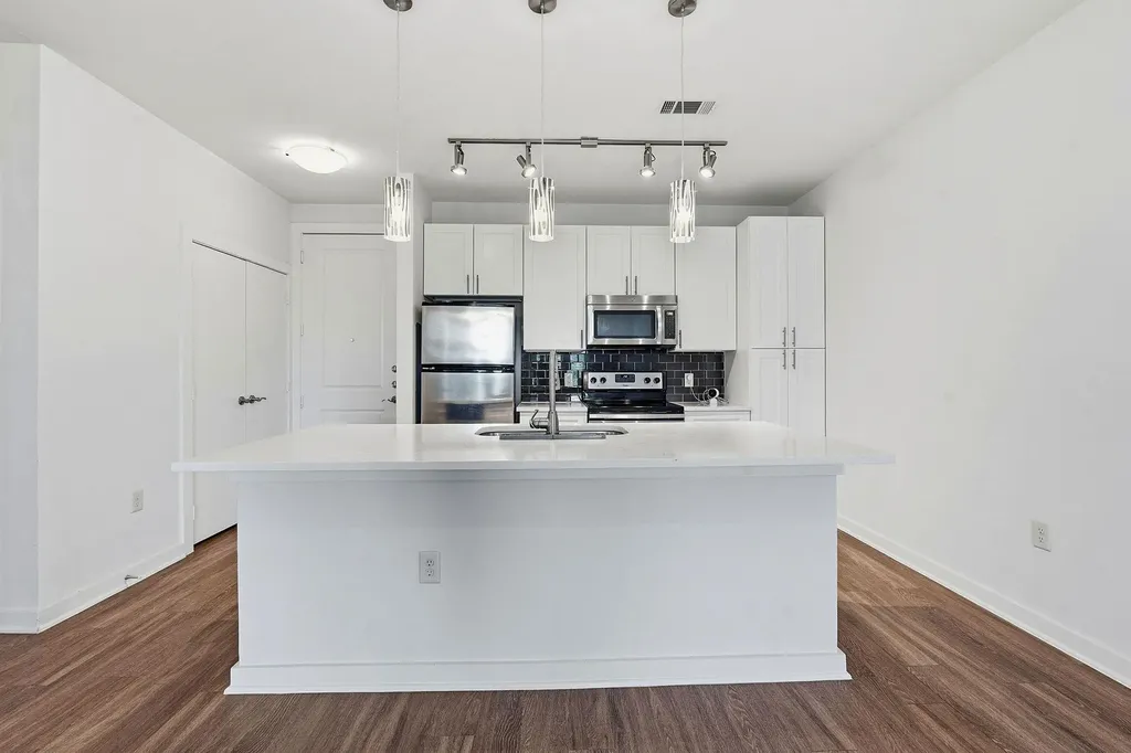 1900 Barton Springs Road Austin TX 78704