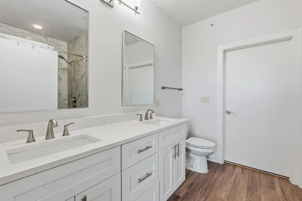 1900 Barton Springs Road Austin TX 78704