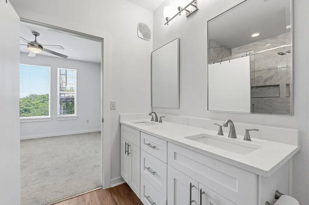 1900 Barton Springs Road Austin TX 78704