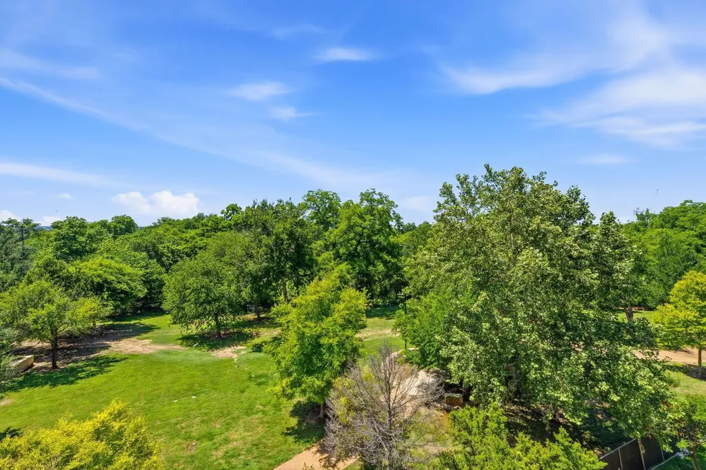 1900 Barton Springs Road Austin TX 78704