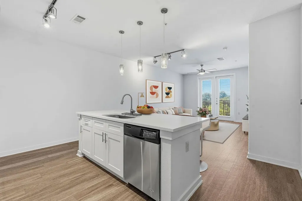 1900 Barton Springs Road Austin TX 78704