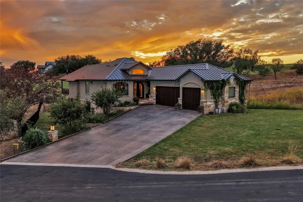 1504 Desert Sun Horseshoe Bay TX 78657