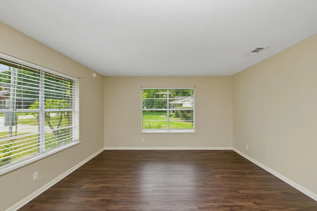208 N Cedar Street Buda TX 78610