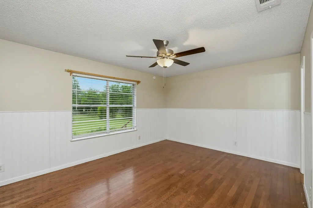 208 N Cedar Street Buda TX 78610