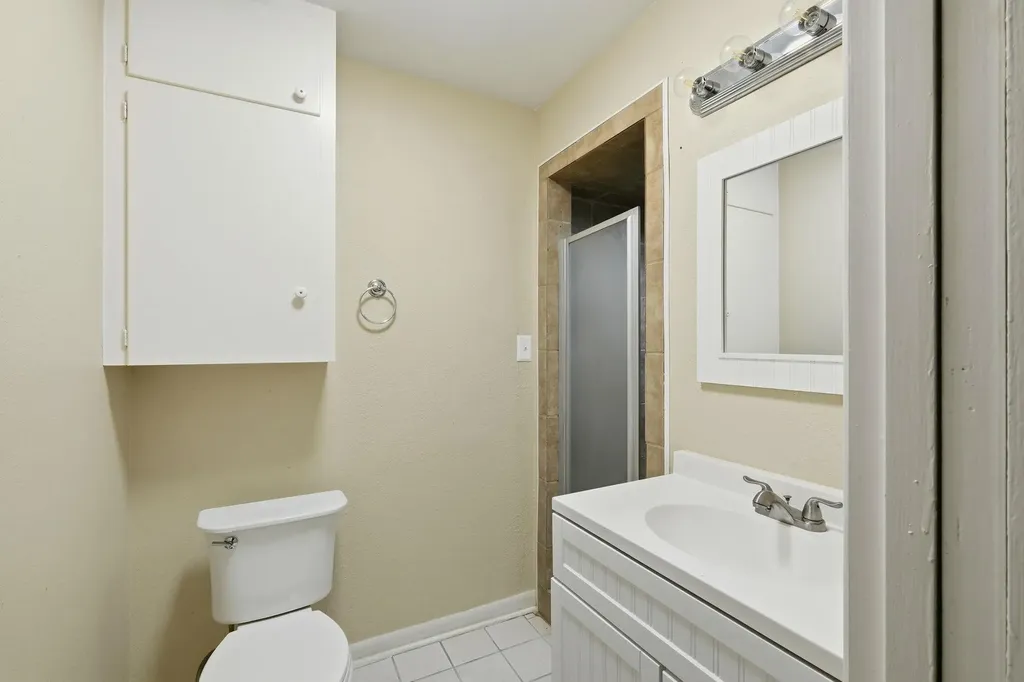 208 N Cedar Street Buda TX 78610