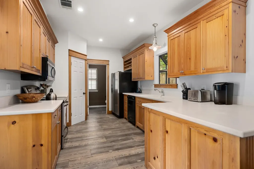 2303 Big Horn Drive Austin TX 78734