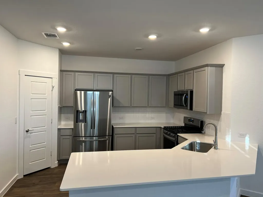 14213 Cantarra Drive Pflugerville TX 78660