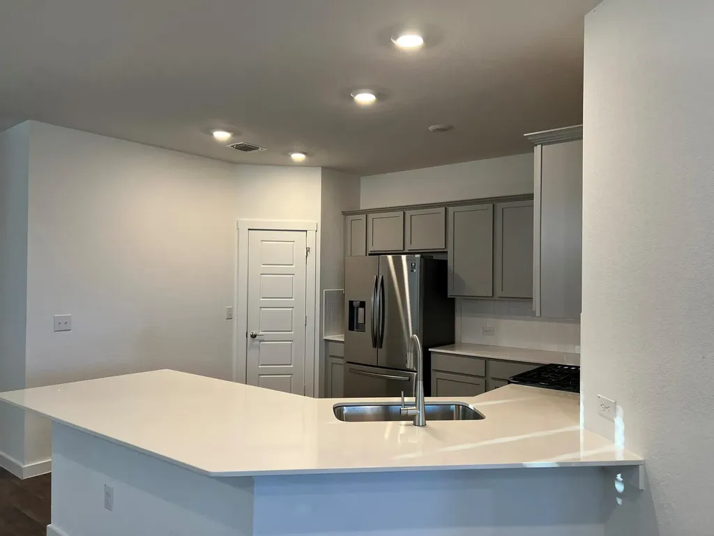 14213 Cantarra Drive Pflugerville TX 78660