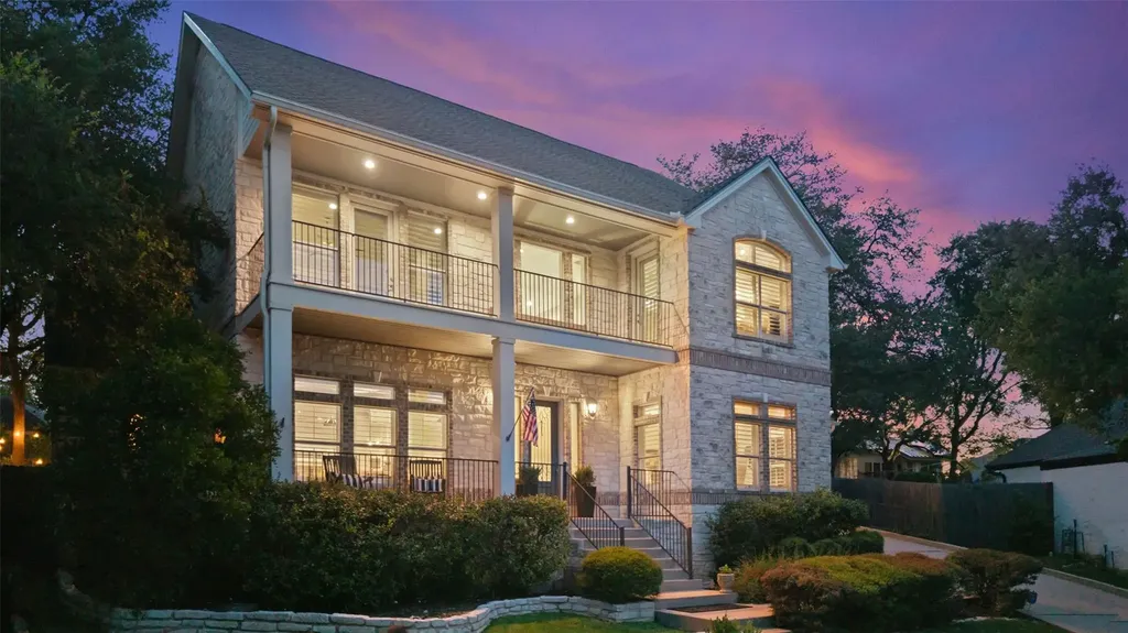 1904 Steamboat Springs Cove Austin TX 78746