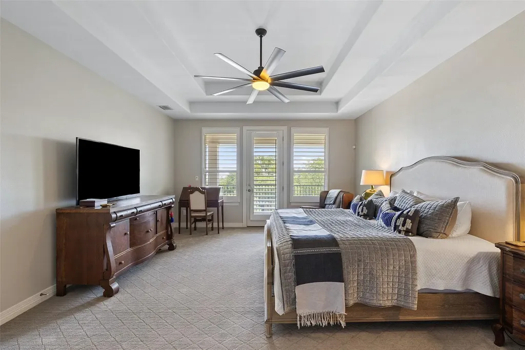 1904 Steamboat Springs Cove Austin TX 78746