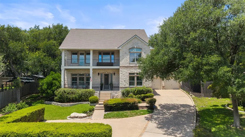 1904 Steamboat Springs Cove Austin TX 78746