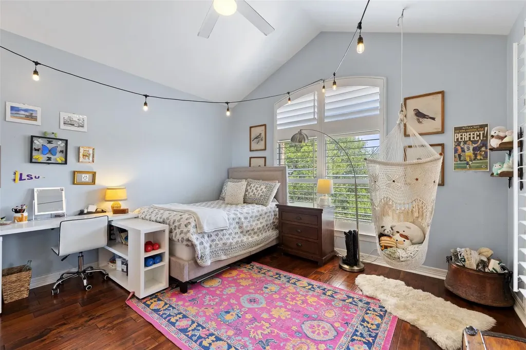 1904 Steamboat Springs Cove Austin TX 78746