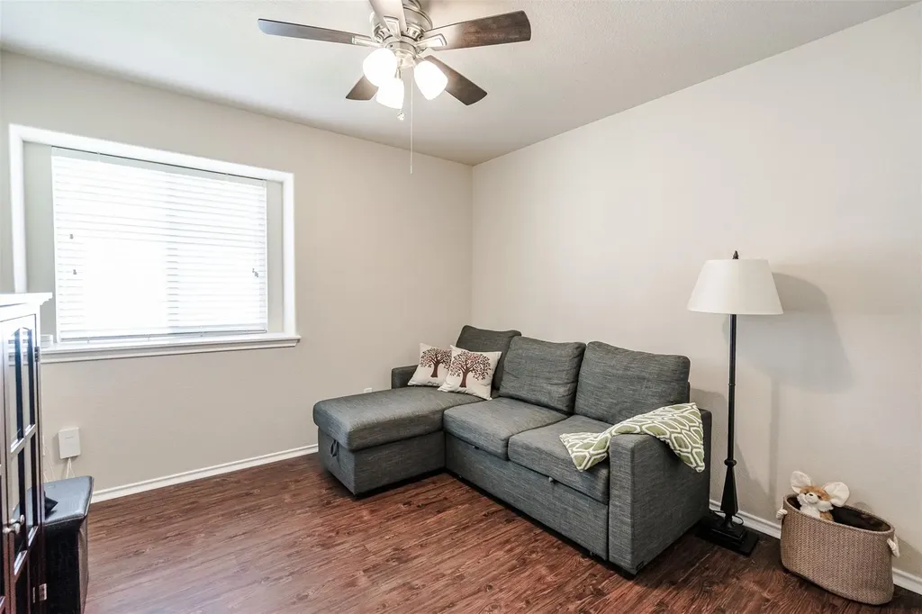 2404 Christoff Loop Austin TX 78748