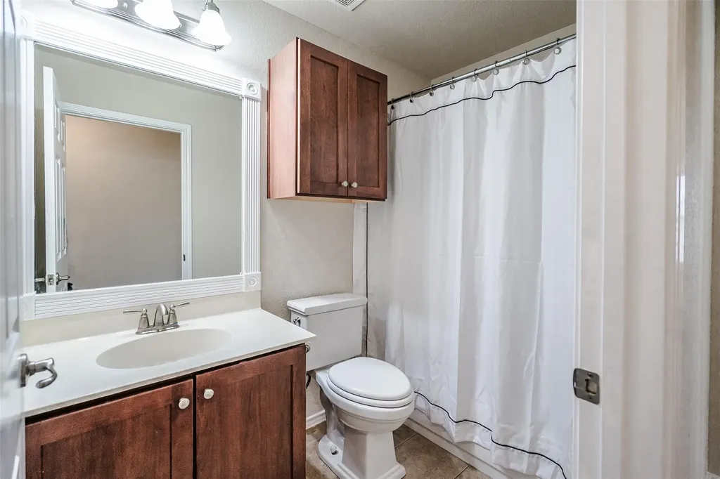 2404 Christoff Loop Austin TX 78748