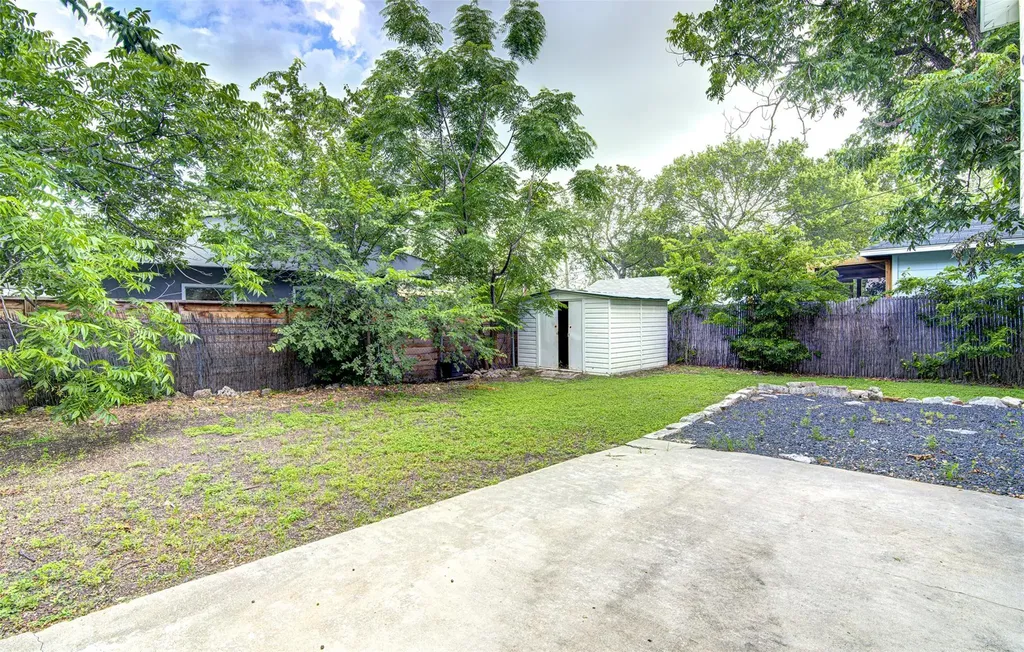 2200 E 14th Street Austin TX 78702