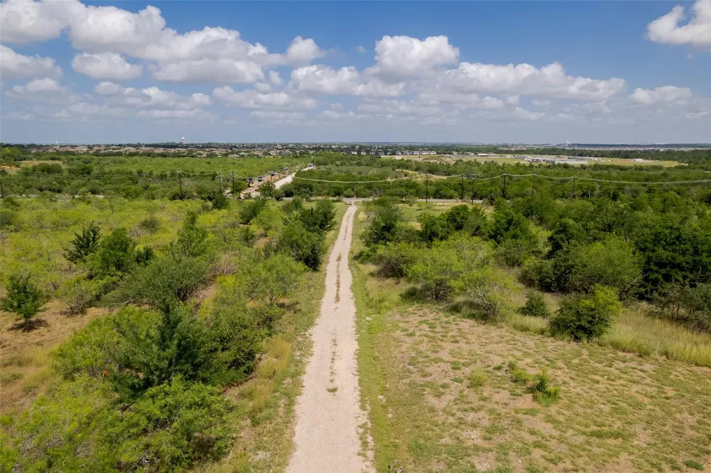 474 Heidenreich Lane Kyle TX 78640