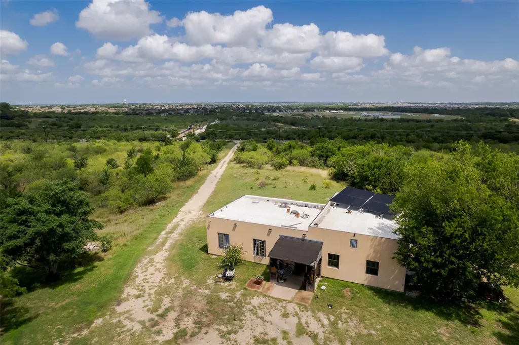 474 Heidenreich Lane Kyle TX 78640
