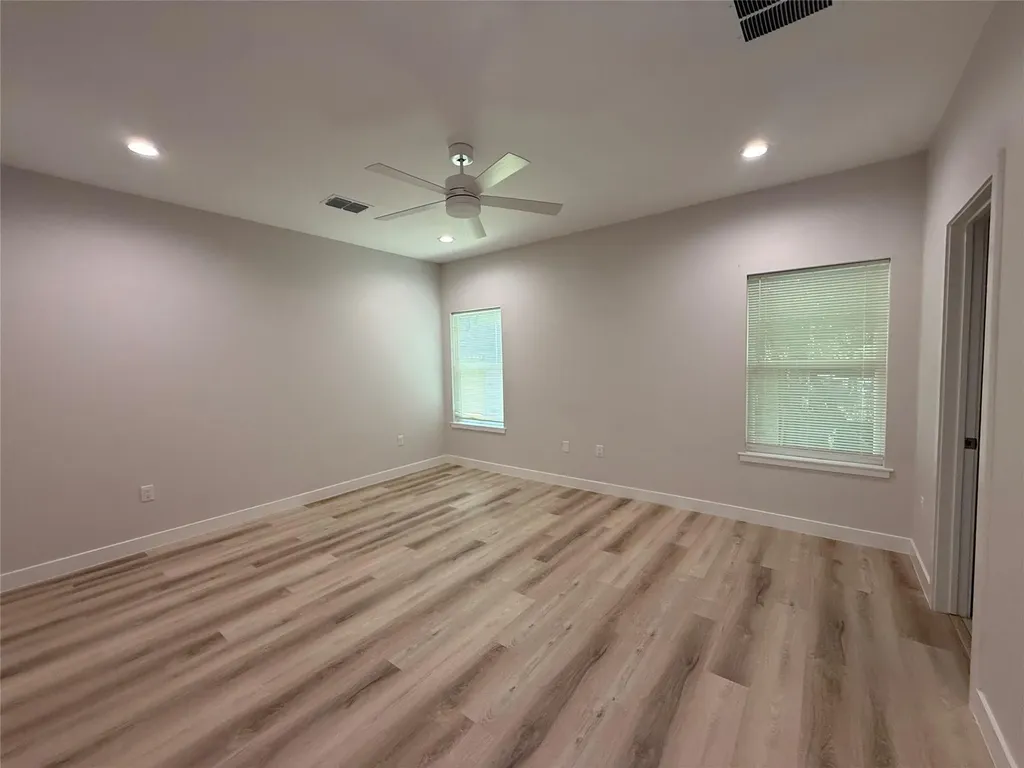 817 5th Street Lockhart TX 78644
