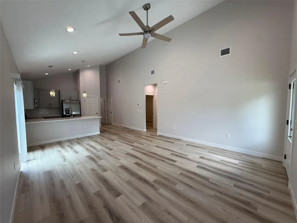817 5th Street Lockhart TX 78644