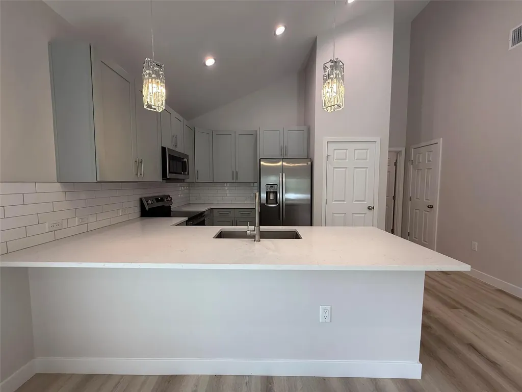 817 5th Street Lockhart TX 78644