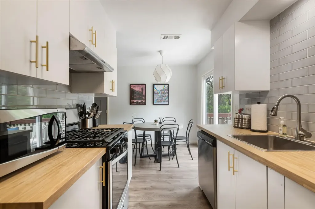 802 Ramble Lane Austin TX 78745