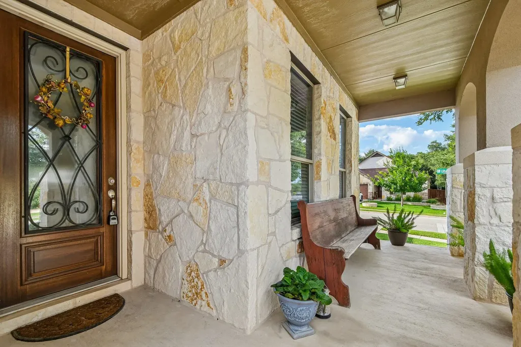 1601 Bovina Drive Leander TX 78641
