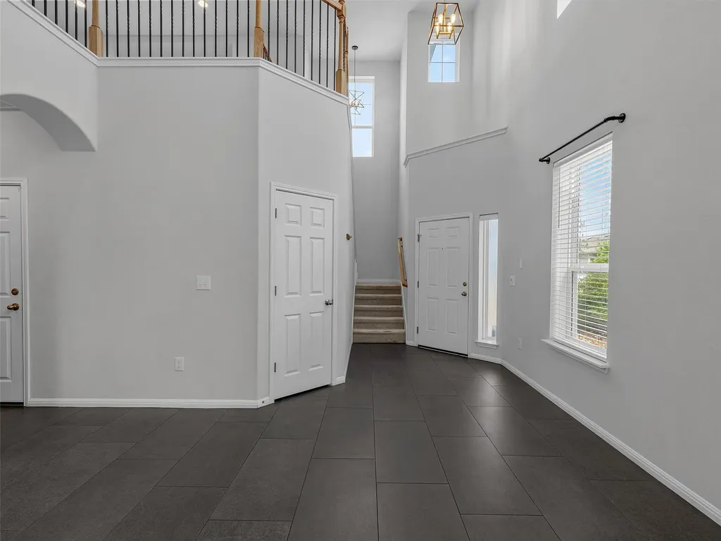 6321 Andes Peak Trail Austin TX 78747