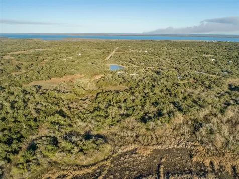 6498 N Highway 35 Rockport TX 78382