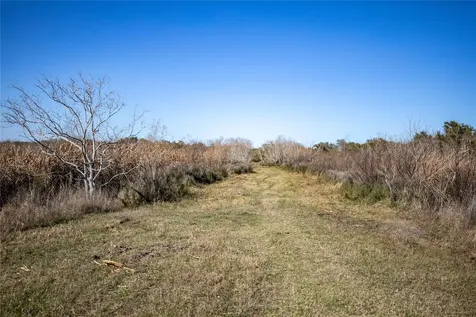 6498 N Highway 35 Rockport TX 78382