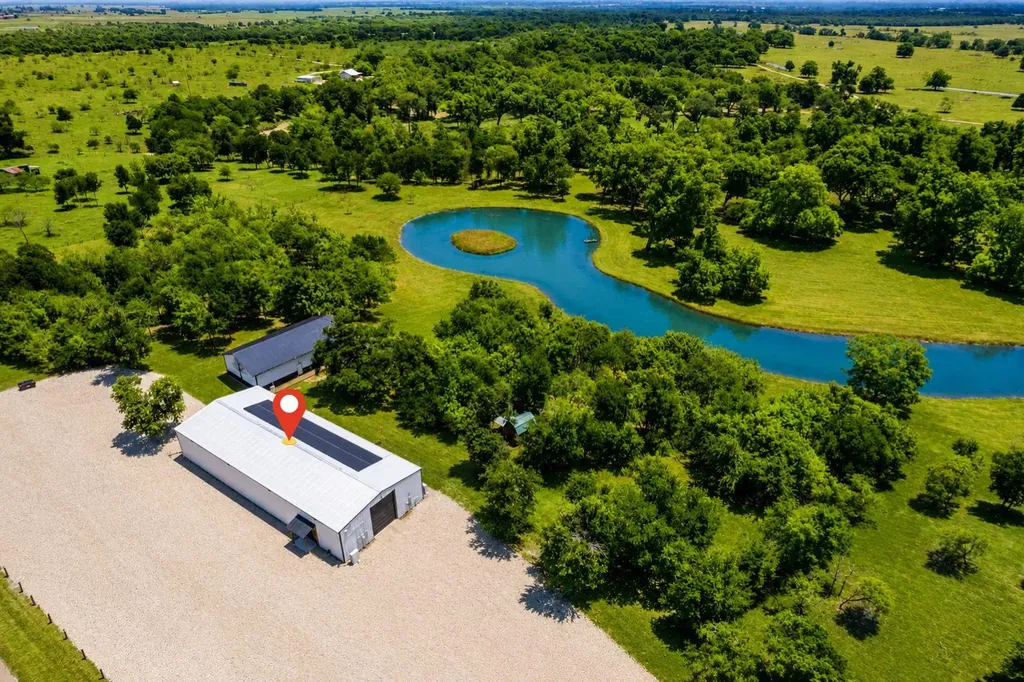 1919 County Road 429 Rockdale TX 76567