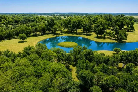 1919 County Road 429 Rockdale TX 76567