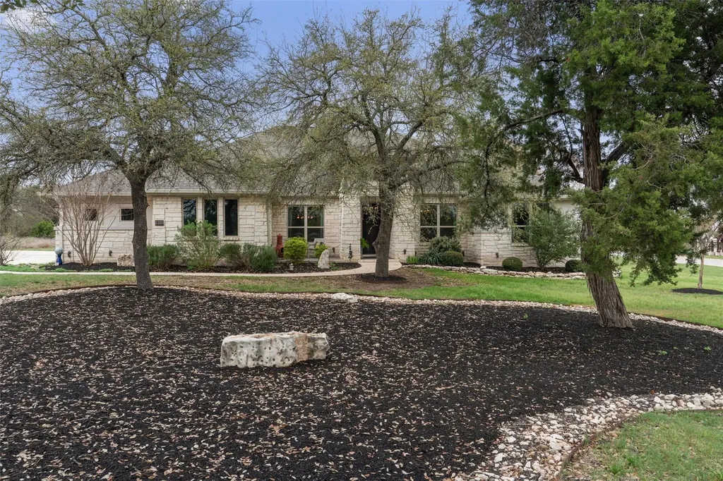 2201 Live Oak Road Leander TX 78641