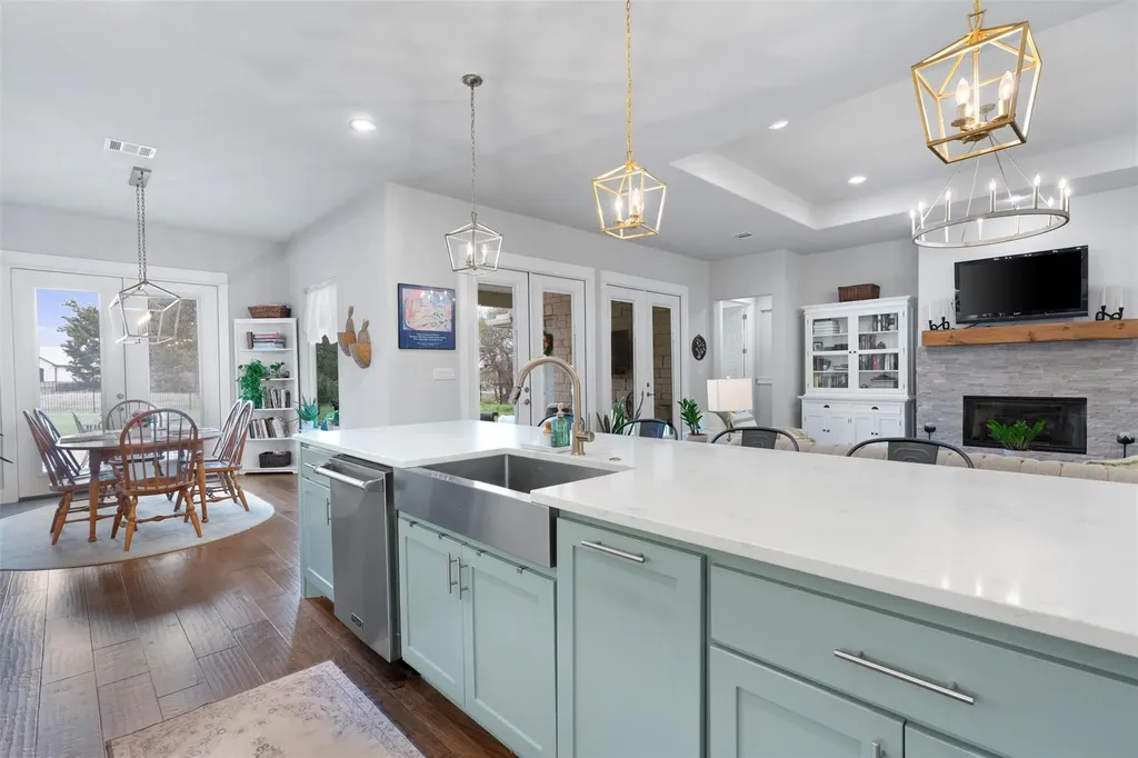 2201 Live Oak Road Leander TX 78641