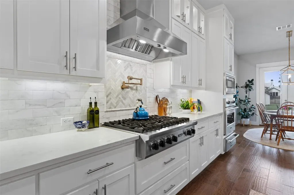 2201 Live Oak Road Leander TX 78641