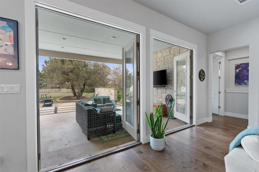2201 Live Oak Road Leander TX 78641