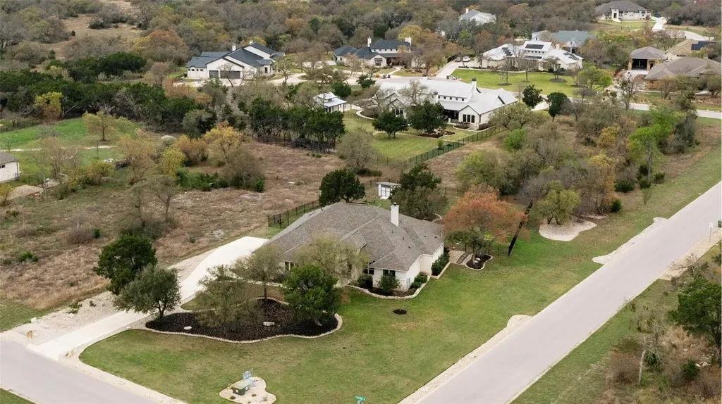 2201 Live Oak Road Leander TX 78641