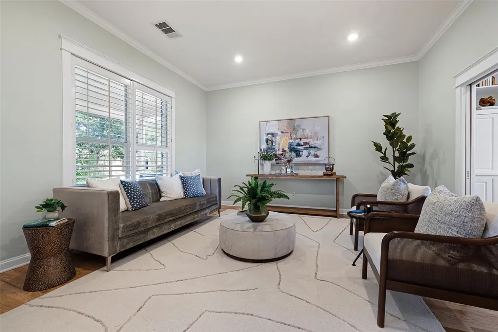 6213 Edwards Mountain Cove Austin TX 78731