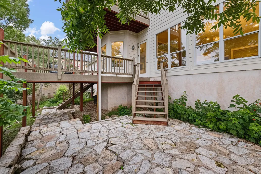 6213 Edwards Mountain Cove Austin TX 78731