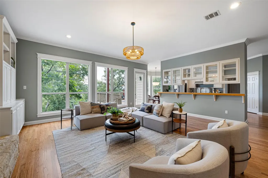 6213 Edwards Mountain Cove Austin TX 78731