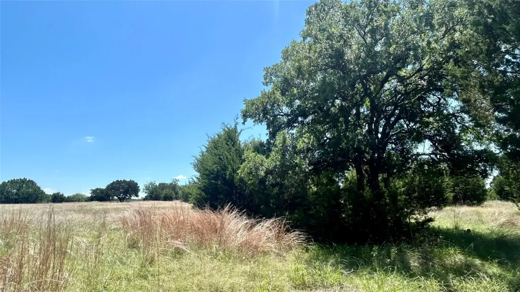 34 County Road 340 Mcgregor TX 76657