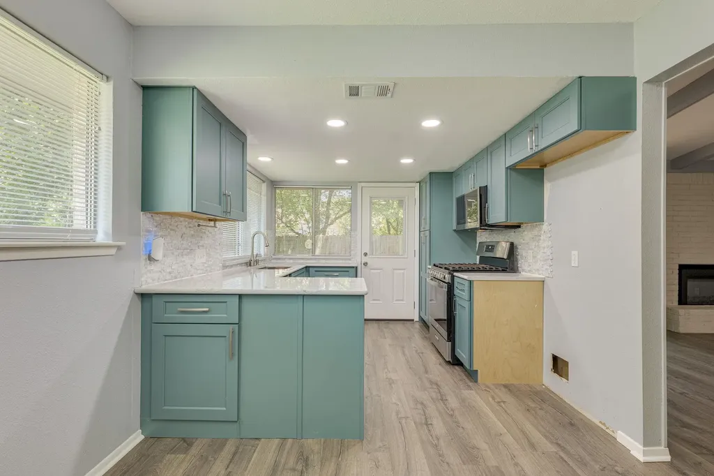10405 Quail Ridge Drive Austin TX 78758