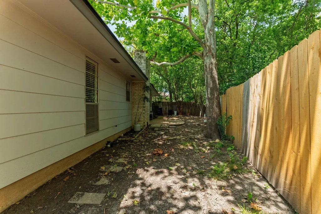 10405 Quail Ridge Drive Austin TX 78758