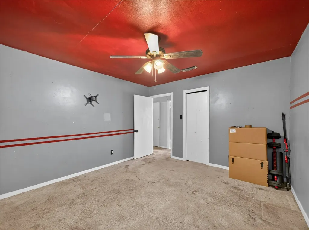 1405 Southwood Hills Drive Taylor TX 76574